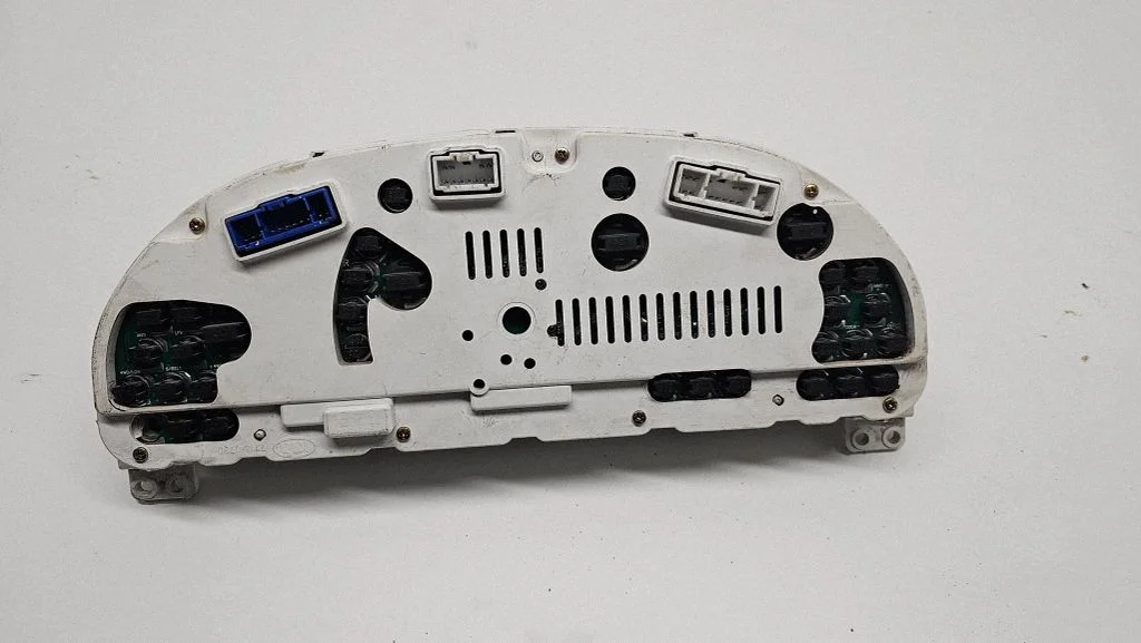 Speedometer (instrument cluster) 940013E506