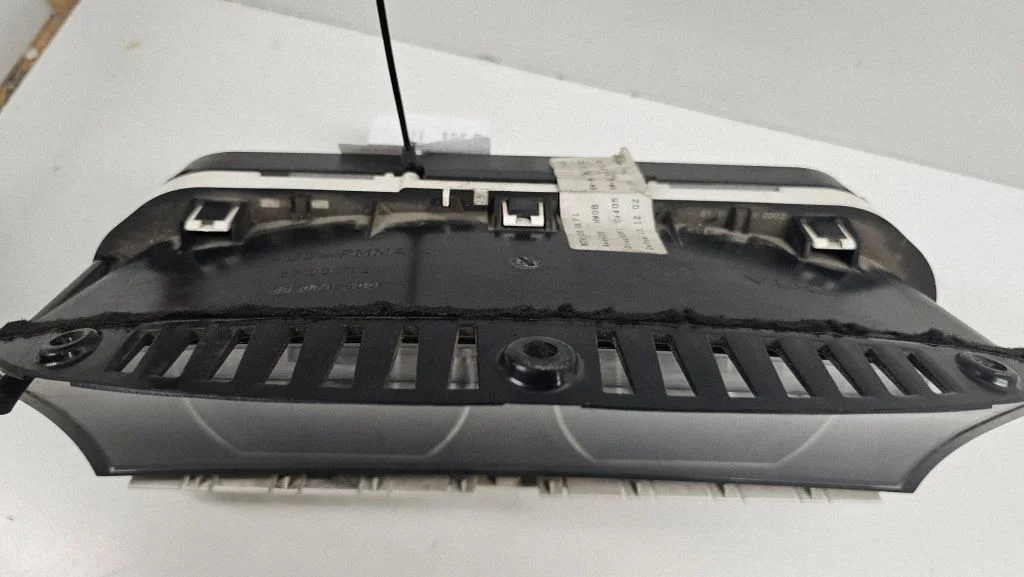Speedometer (instrument cluster) 6933460