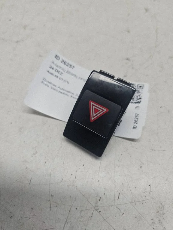 Hazard light switch – Audi A6 S6 C7 4G (2011-2018)