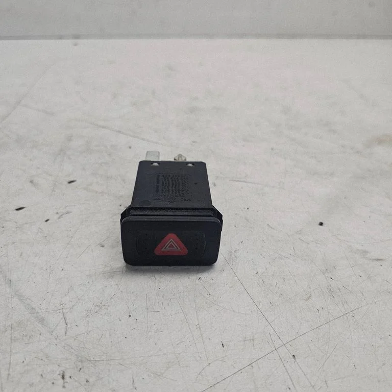 Hazard light switch 1J0953235A