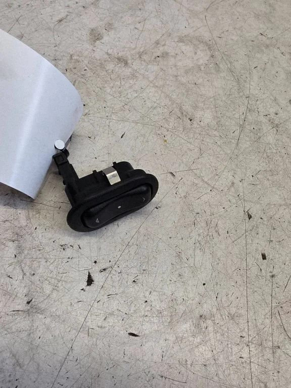 Elektrinių langų jungtukas