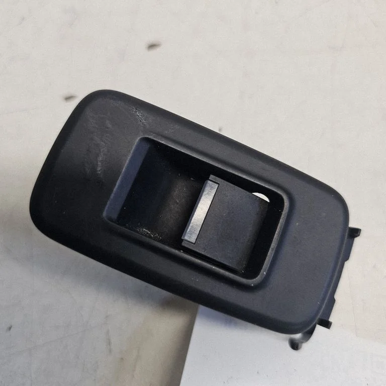 Electric window control switch GX7314717AC