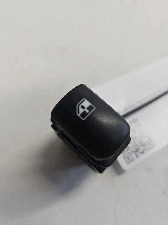 Przełącznik szyb elektrycznych – prawy tył