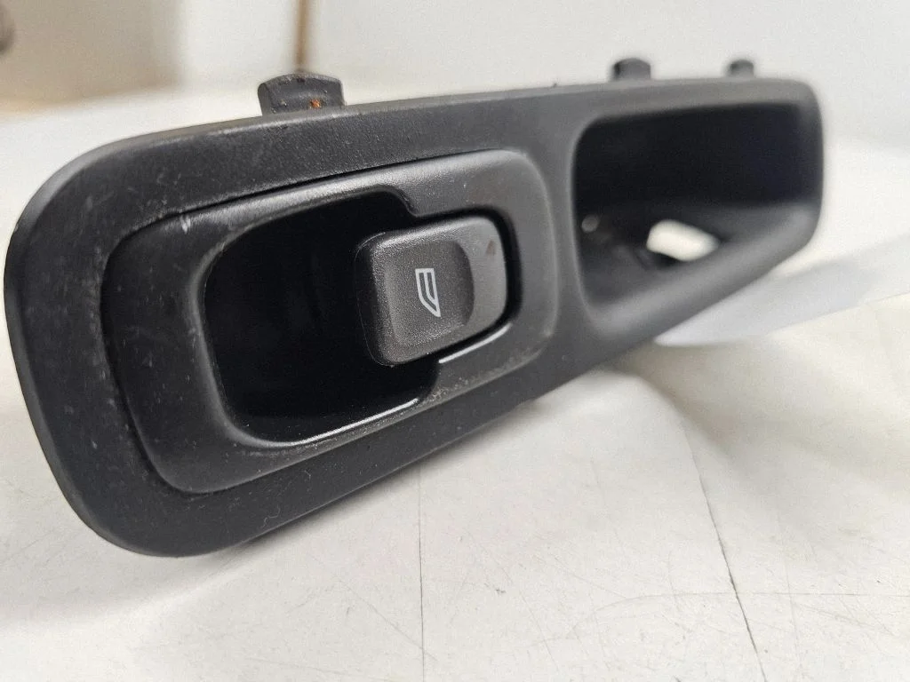 Elektrisko logu slēdzis 9476695