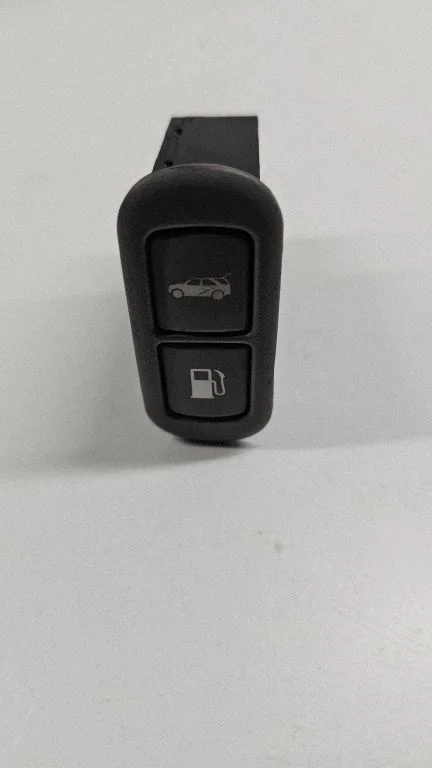 Degalų bako atidarymo jungtukas