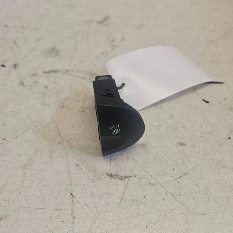 Seat heating switch 93330