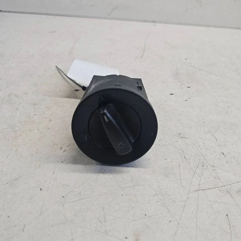 Light switch 1C0941531