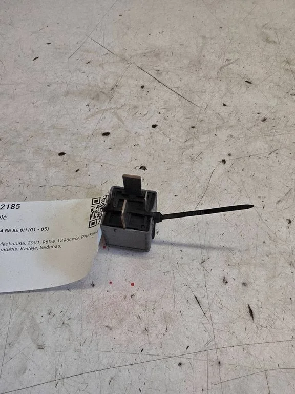 Other relay 8D0951253