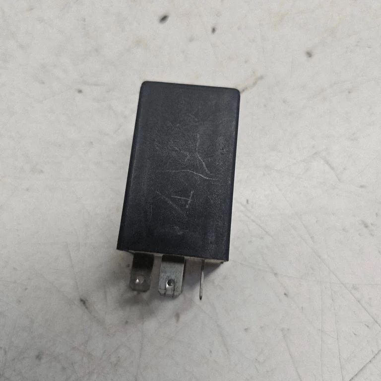 Other relay 611905343