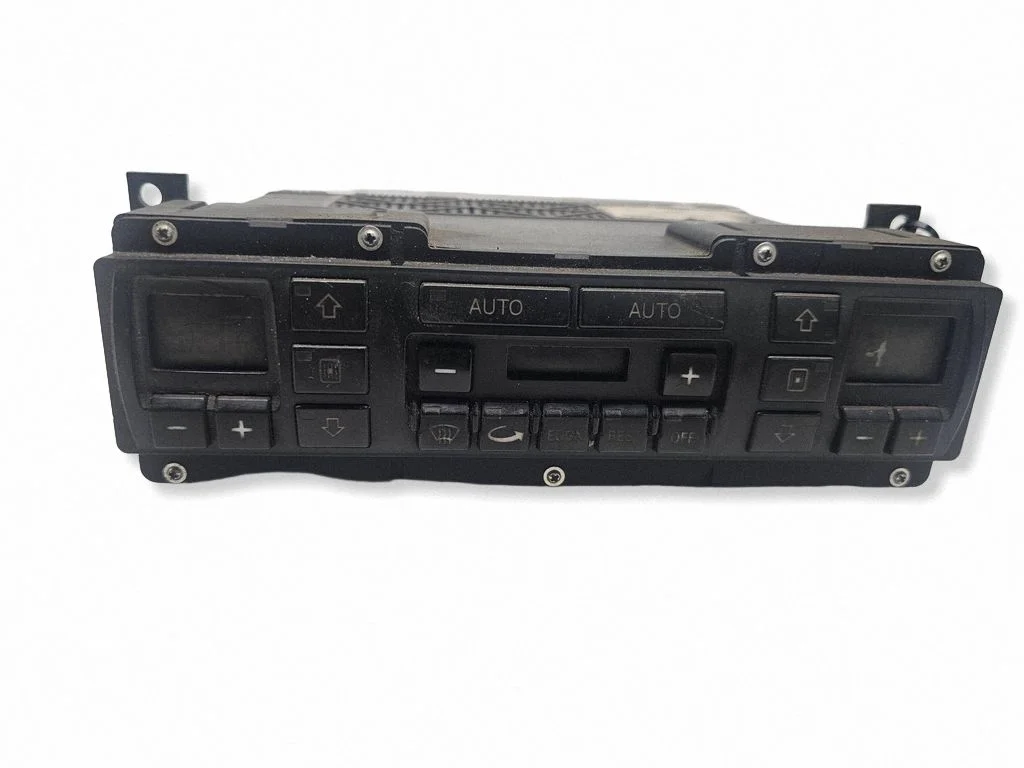 Climate control unit – Audi A8 S8 D2 4D (1994-2002)