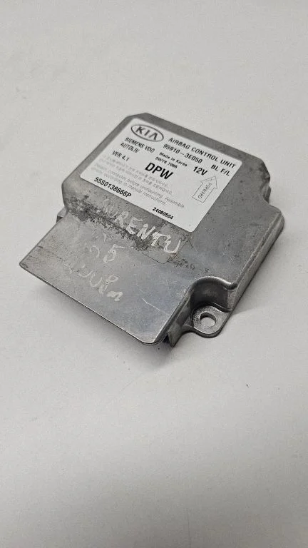 Airbag control unit/module – KIA Sorento (2002-2009)