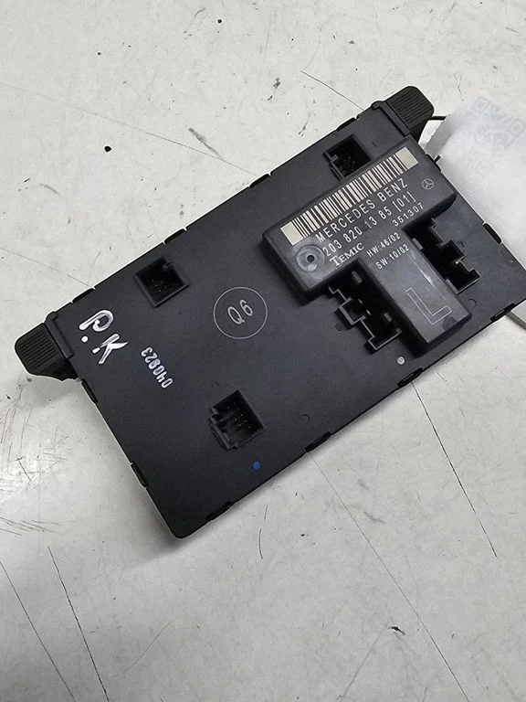 Durvju elektronikas vadības bloks A2038201385