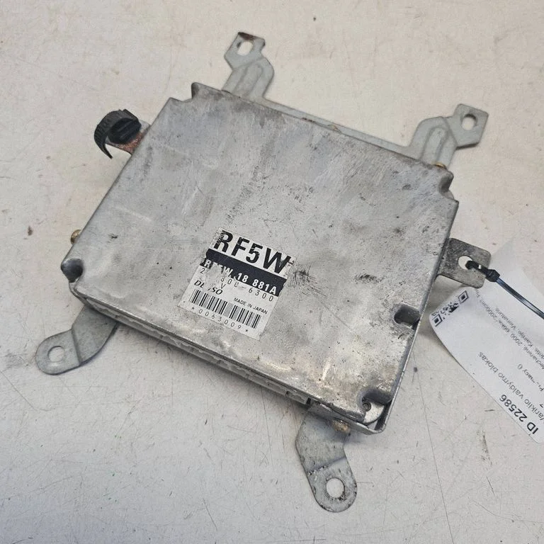 Dzinēja vadības bloks RF5W18881A