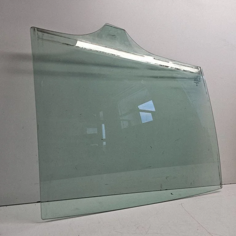 Rear door window glass – right