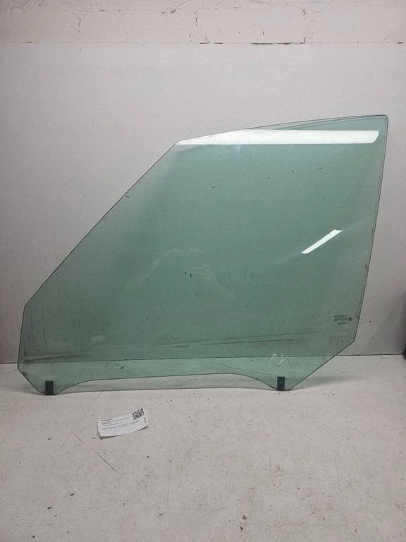 Esiukse põhiklaas (neljaukselise) – Citroen C4 Grand Picasso (2007-2013)