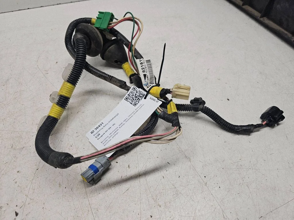 Front door wiring loom – front right