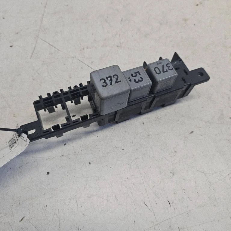 Fuse box set 8L0941822A
