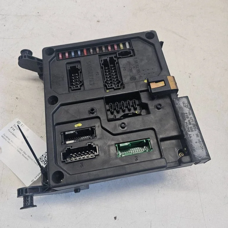 Drošinātāju bloks – Ford Galaxy (2000-2006)