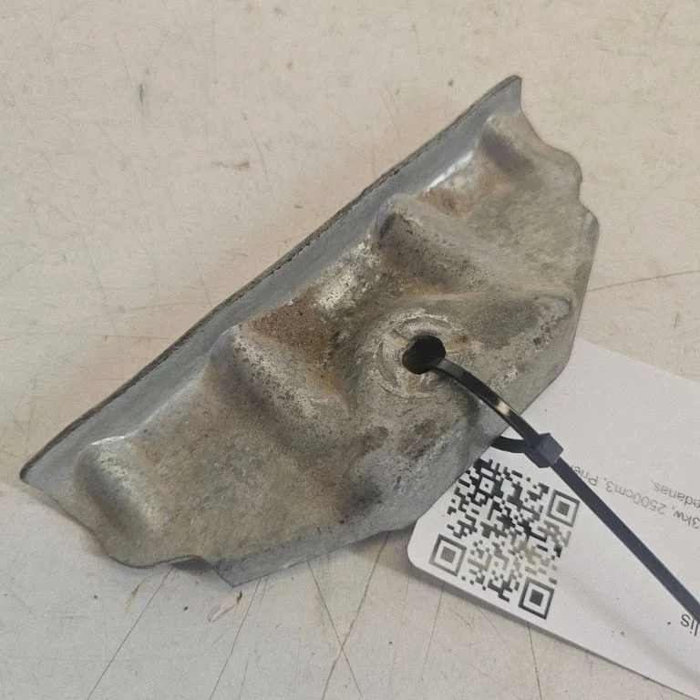 Battery bracket – Volvo S80 (1999-2003)