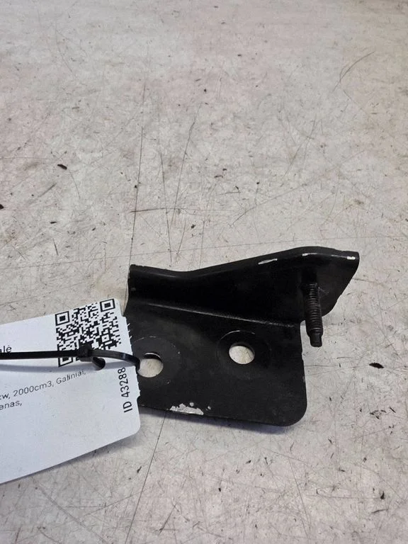 Kita variklio skyriaus detalė