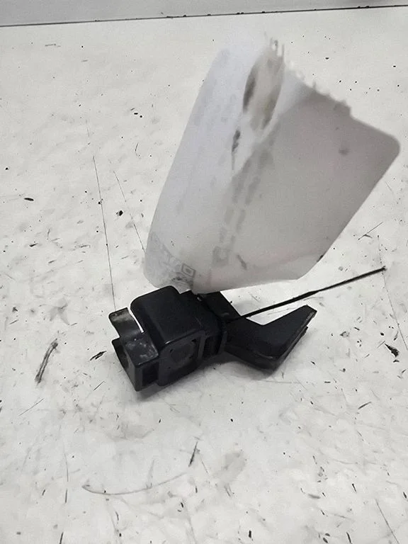 Kita variklio skyriaus detalė