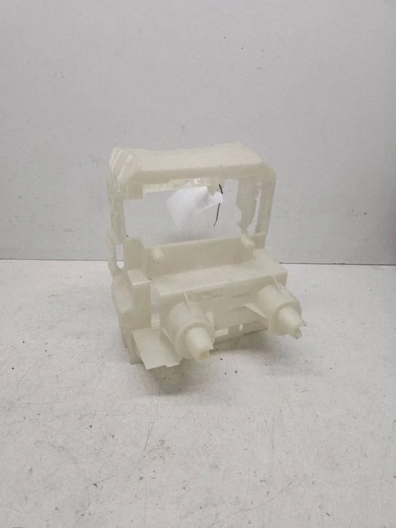 Cita motora nodalījuma detaļa 9673125580
