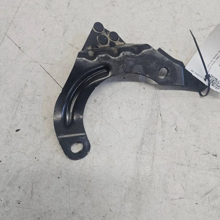 Kita variklio skyriaus detalė