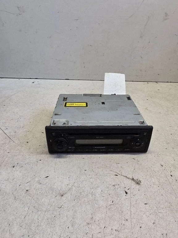 Radio, odtwarzacz CD/DVD, nawigacja 7645050510