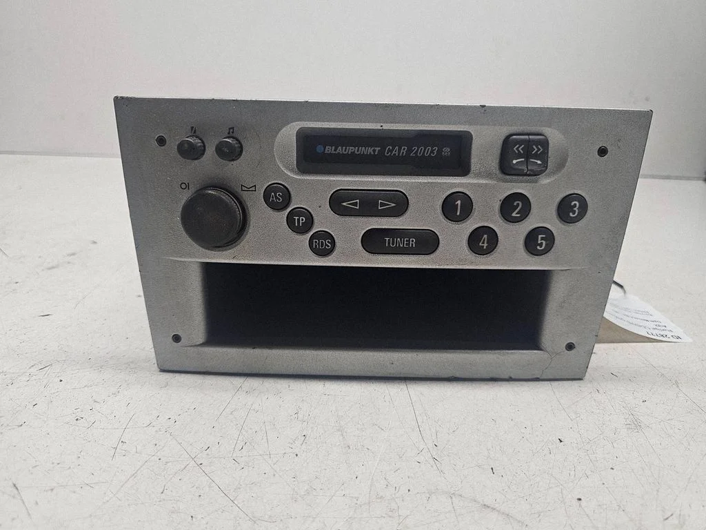Radio/CD/DVD atskaņotājs/navigācija 09115095