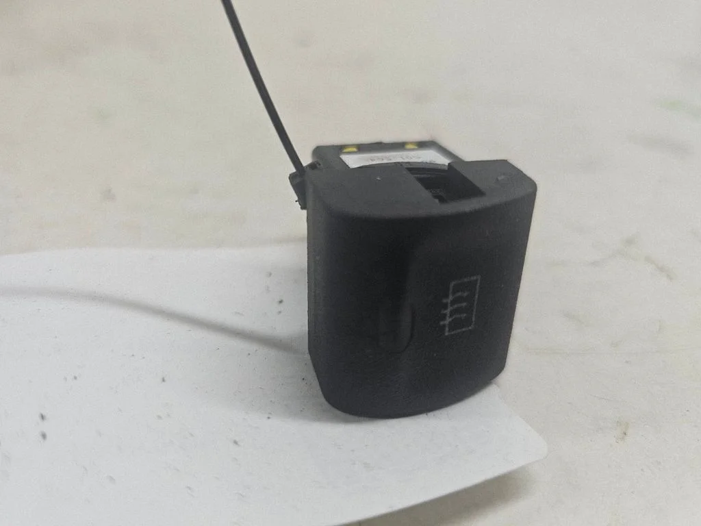 Stiklo šildymo elektra jungtukas
