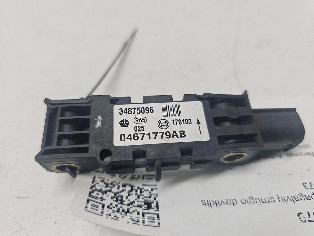 Drošības spilvenu trieciena sensors 04671779AB