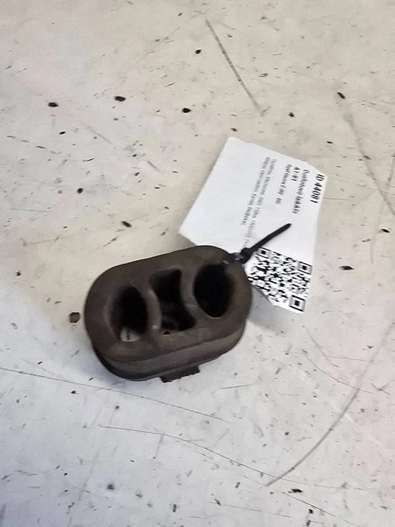 Muffler mount bracket/holder 90466668