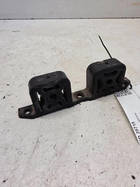Summuti kinnitus/ hoidik – BMW 7-seeria E65 E66 (2001-2008)