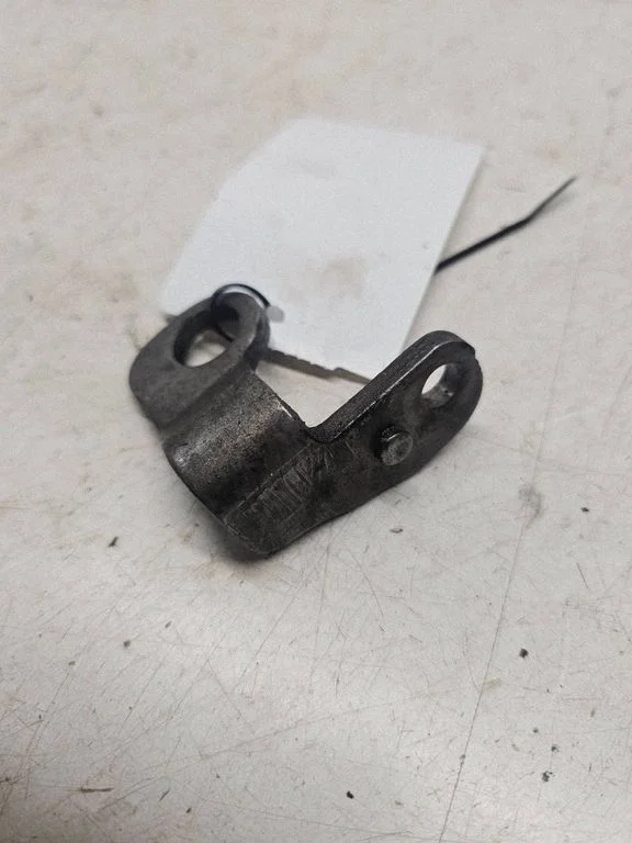 Kita variklio skyriaus detalė