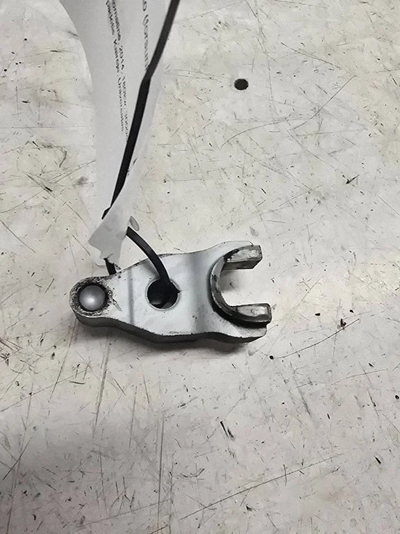 Fuel Injector clamp holder 059216K