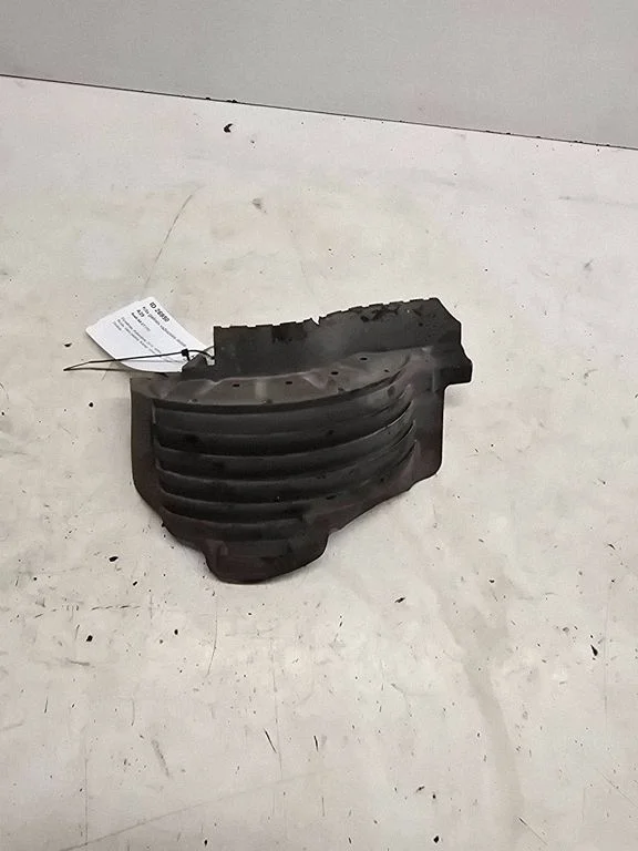 Kita galinės važiuoklės detalė