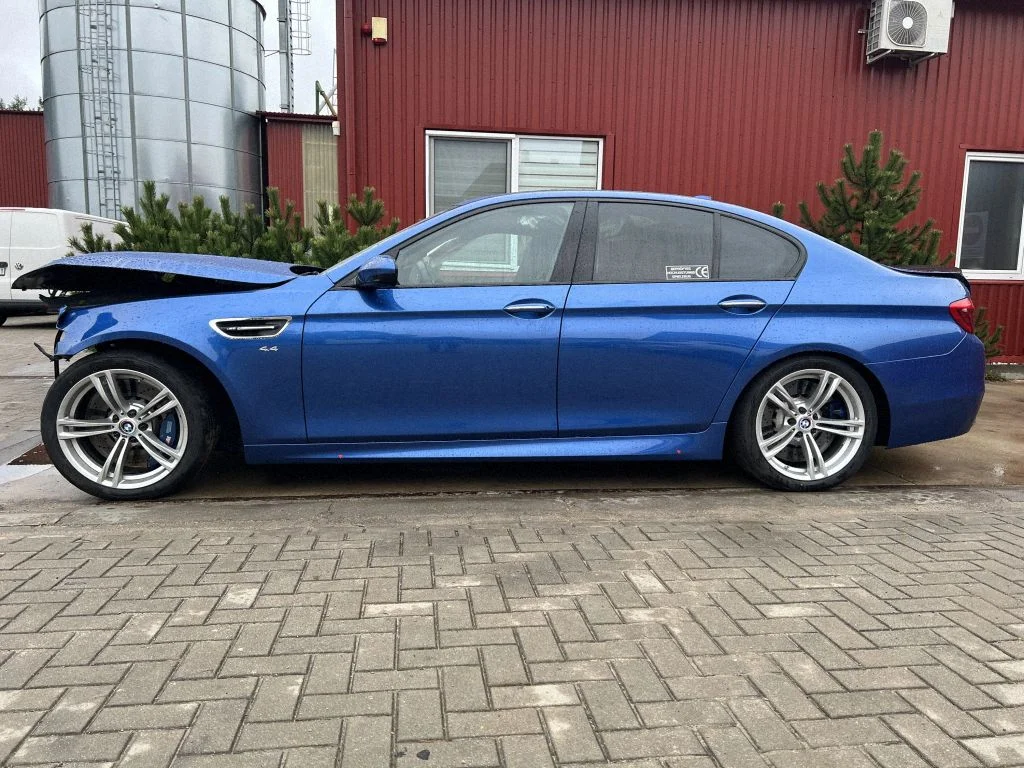 BMW M5