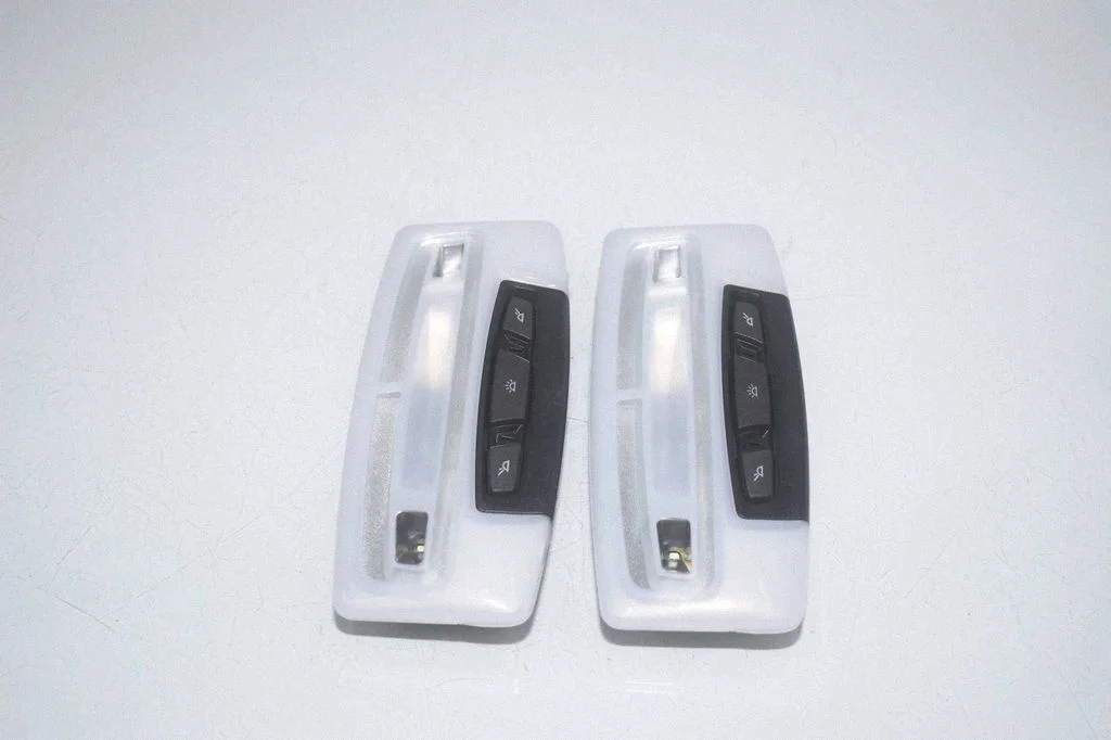 Front seat light 9277929