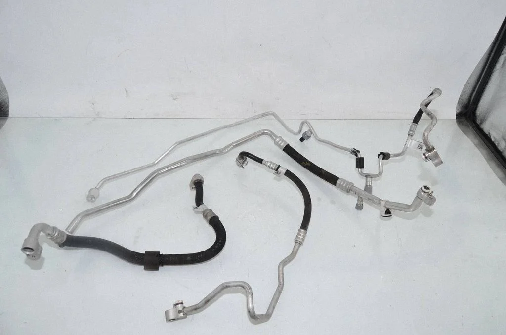 Air conditioning (A/C) pipe/hose 6834655