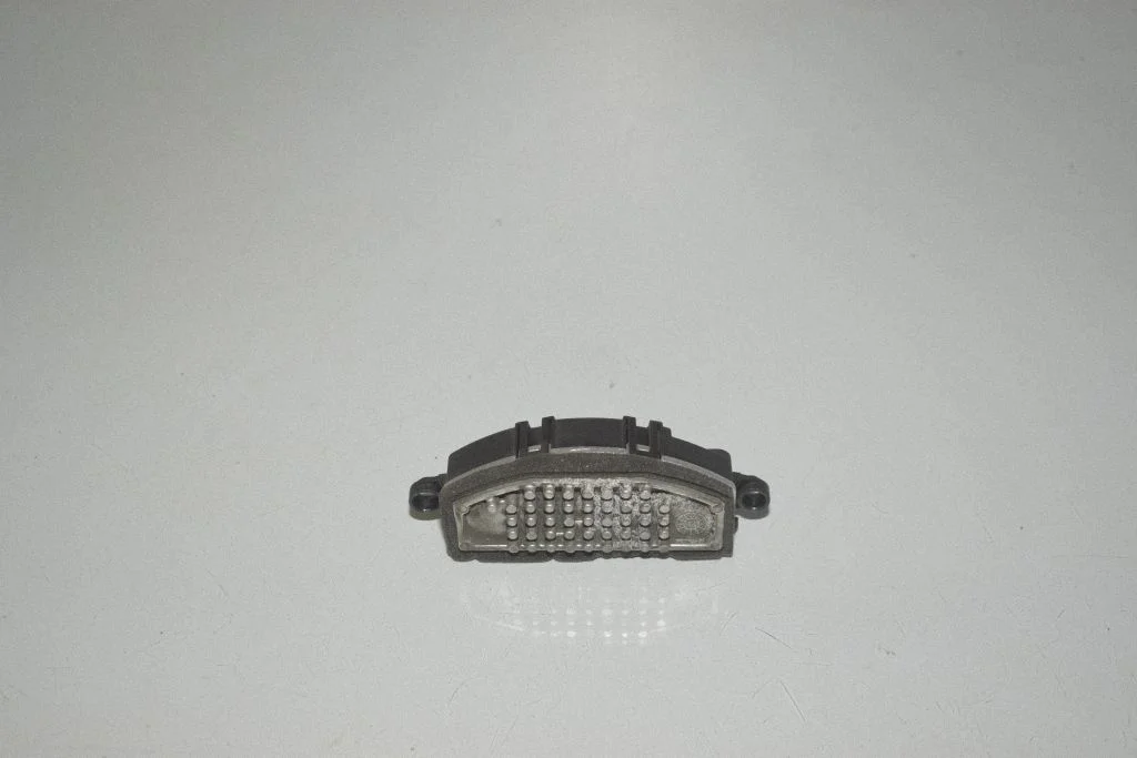 Pečiuko ventiliatoriaus reostatas (reustatas)