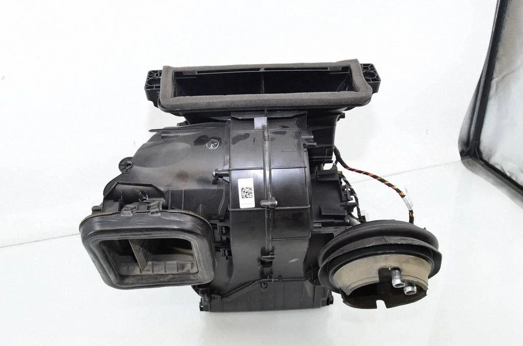 Obudowa nagrzewnicy – komplet – BMW i3 (2013-)