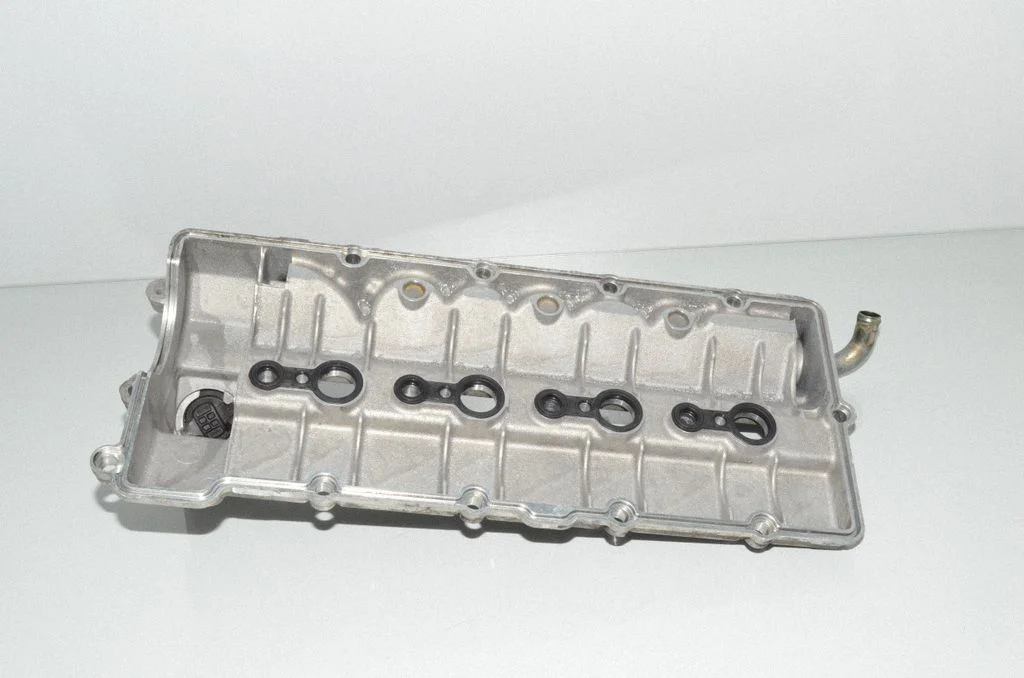 Rocker cam cover – BMW 7 Series E65 E66 (2001-2008)