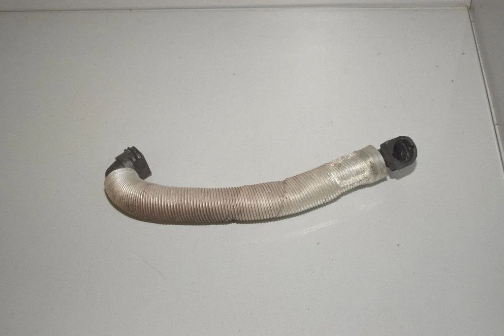 Air intake hose/pipe