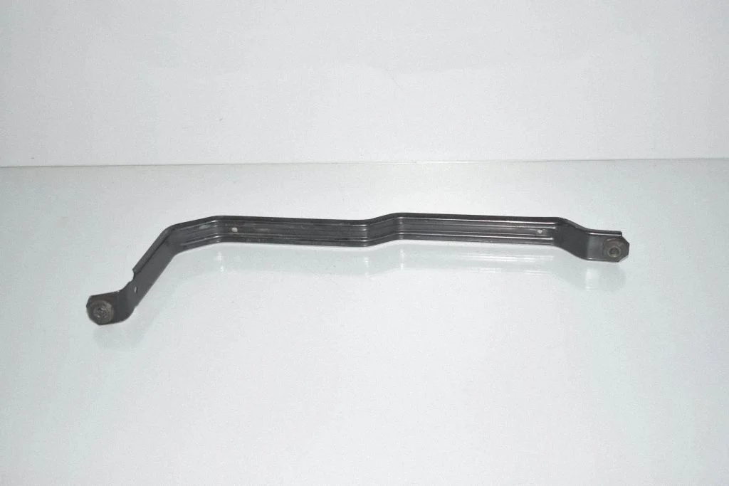 Fuel tank mounting bracket 7244955