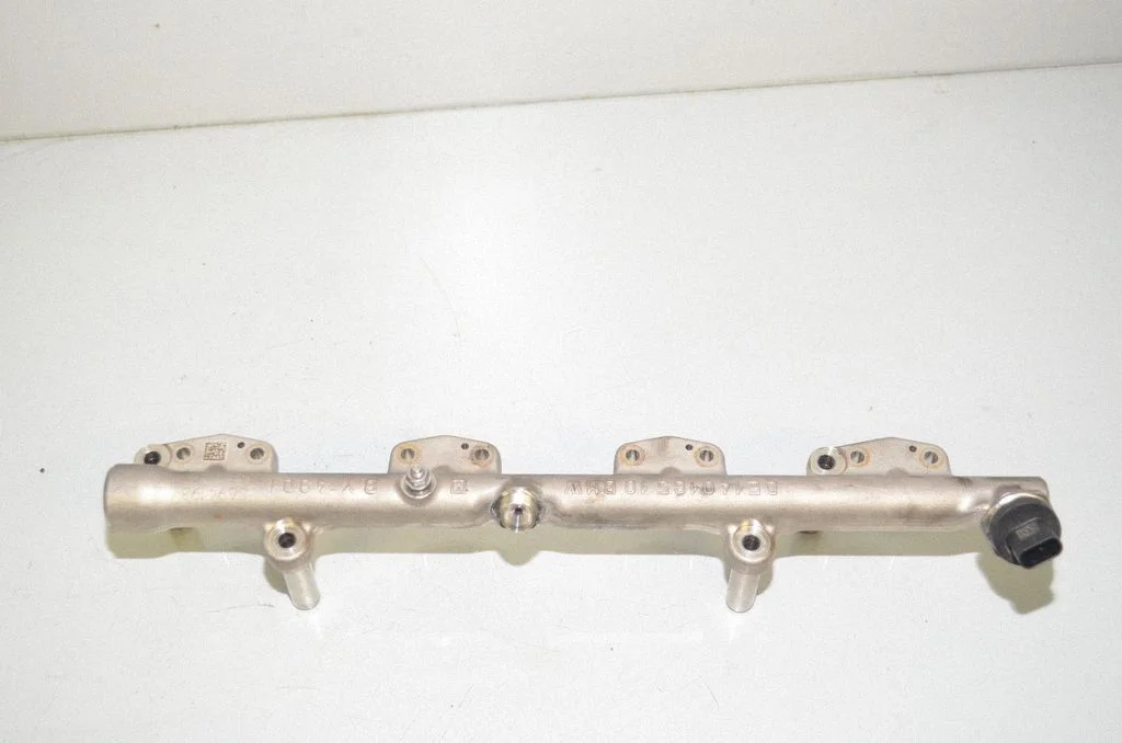 Fuel main line pipe 8694198