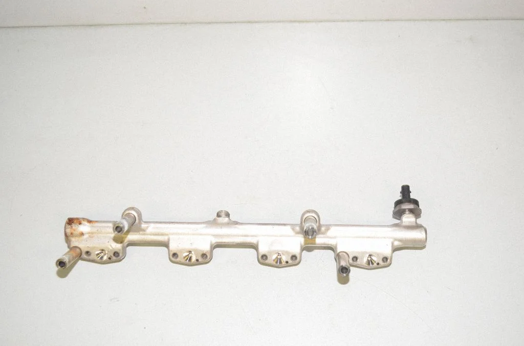 Fuel main line pipe – BMW X1 F48 F49 (2015-2022)