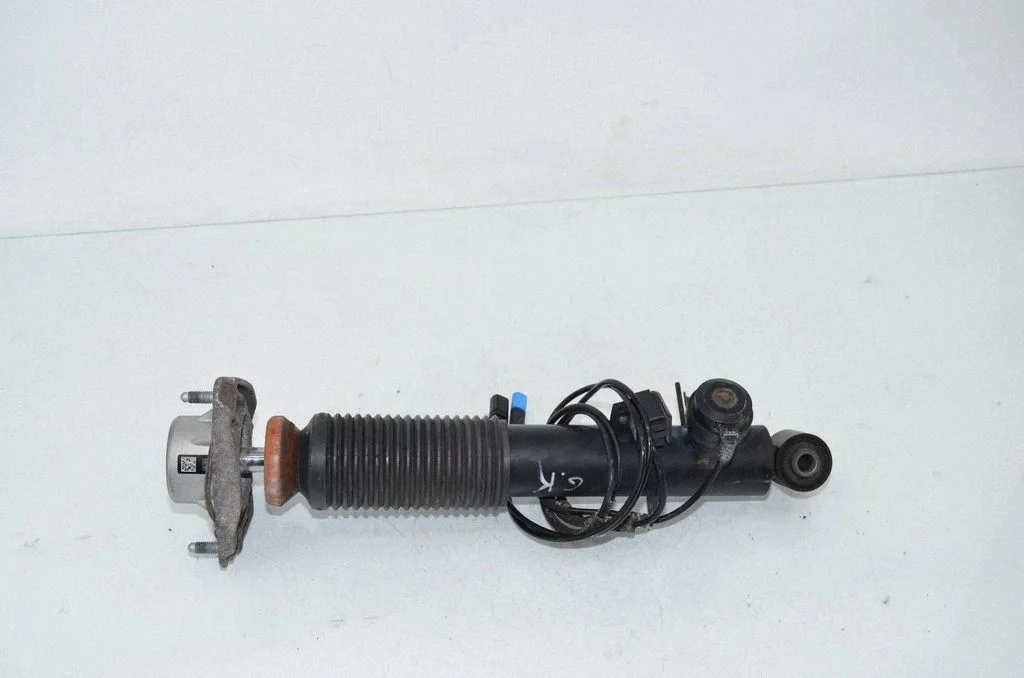 Rear shock absorber/damper 6867869