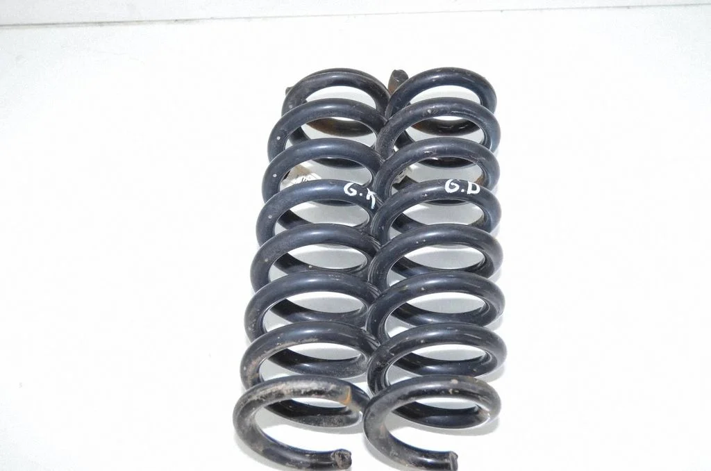 Rear coil spring 6855952