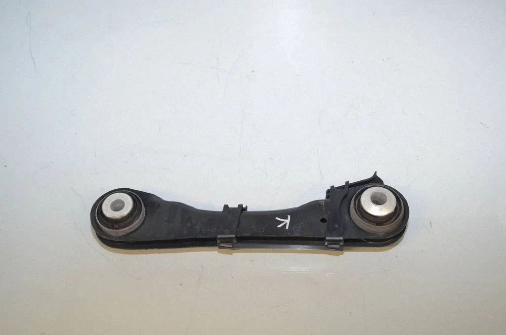 Tagumine ülemine õõtshoob 6867537