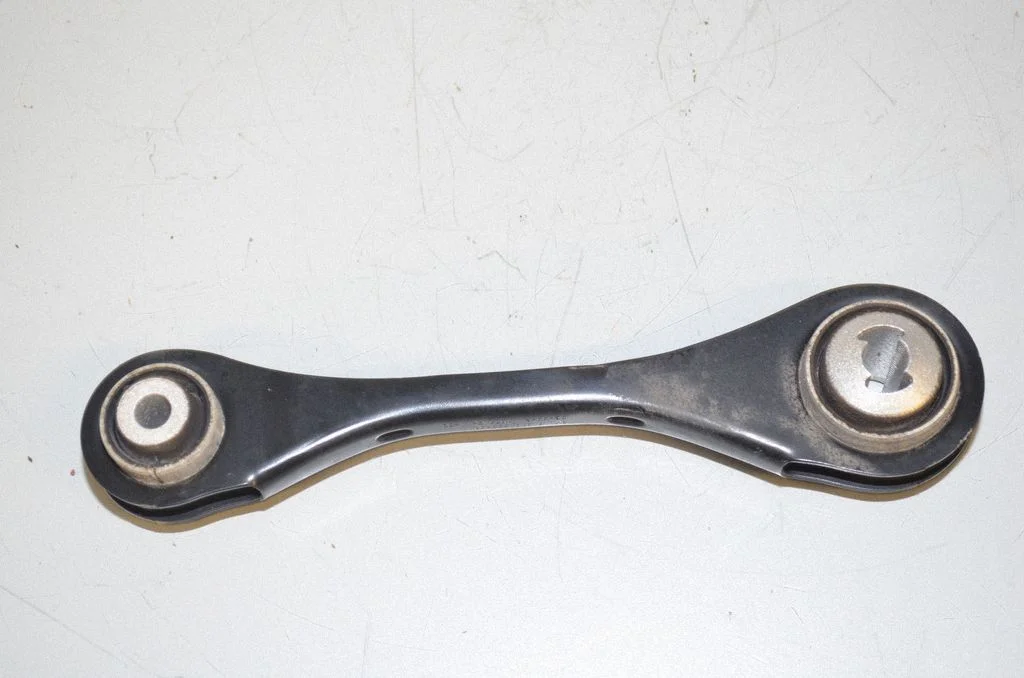 Rear upper control arm/wishbone 6878632